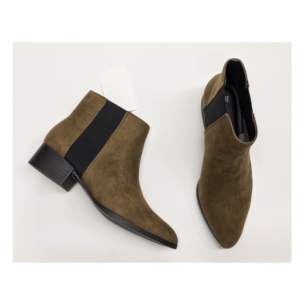 H&M Faux Suede Chelsea Ankle Boots With Elastic Side Panels Women's Size 6 - Picture 1 of 14